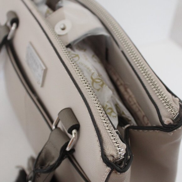 New Guess bag purse - Picture 6 of 12